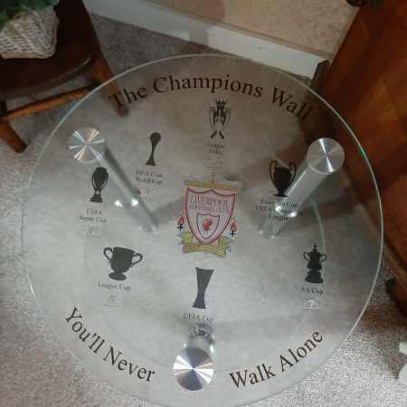 LFC Champions Wall circular glass table