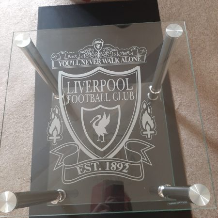 LFC Crest Square glass table